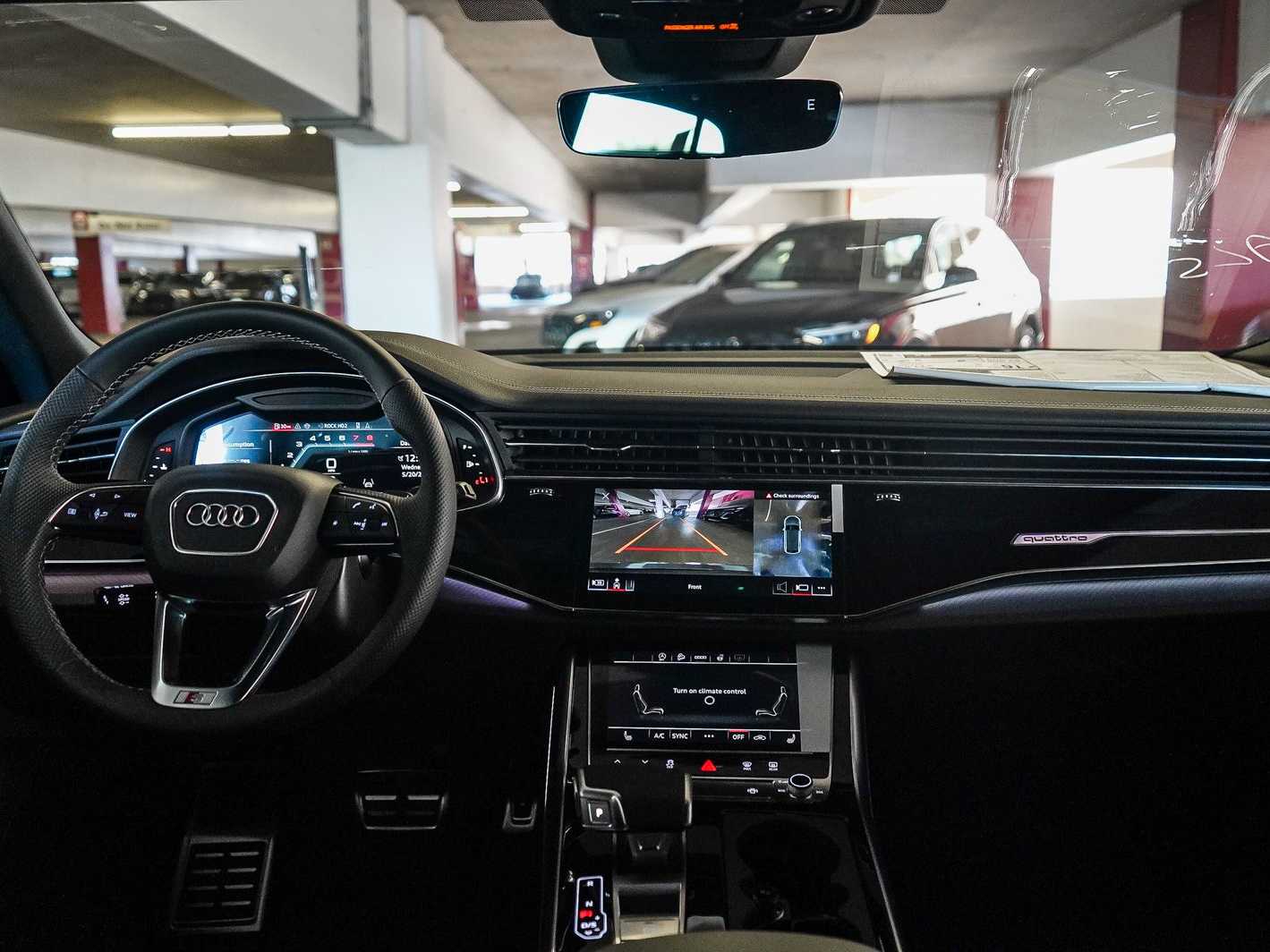 Thumbnail: 2026 Audi SQ8 - 12