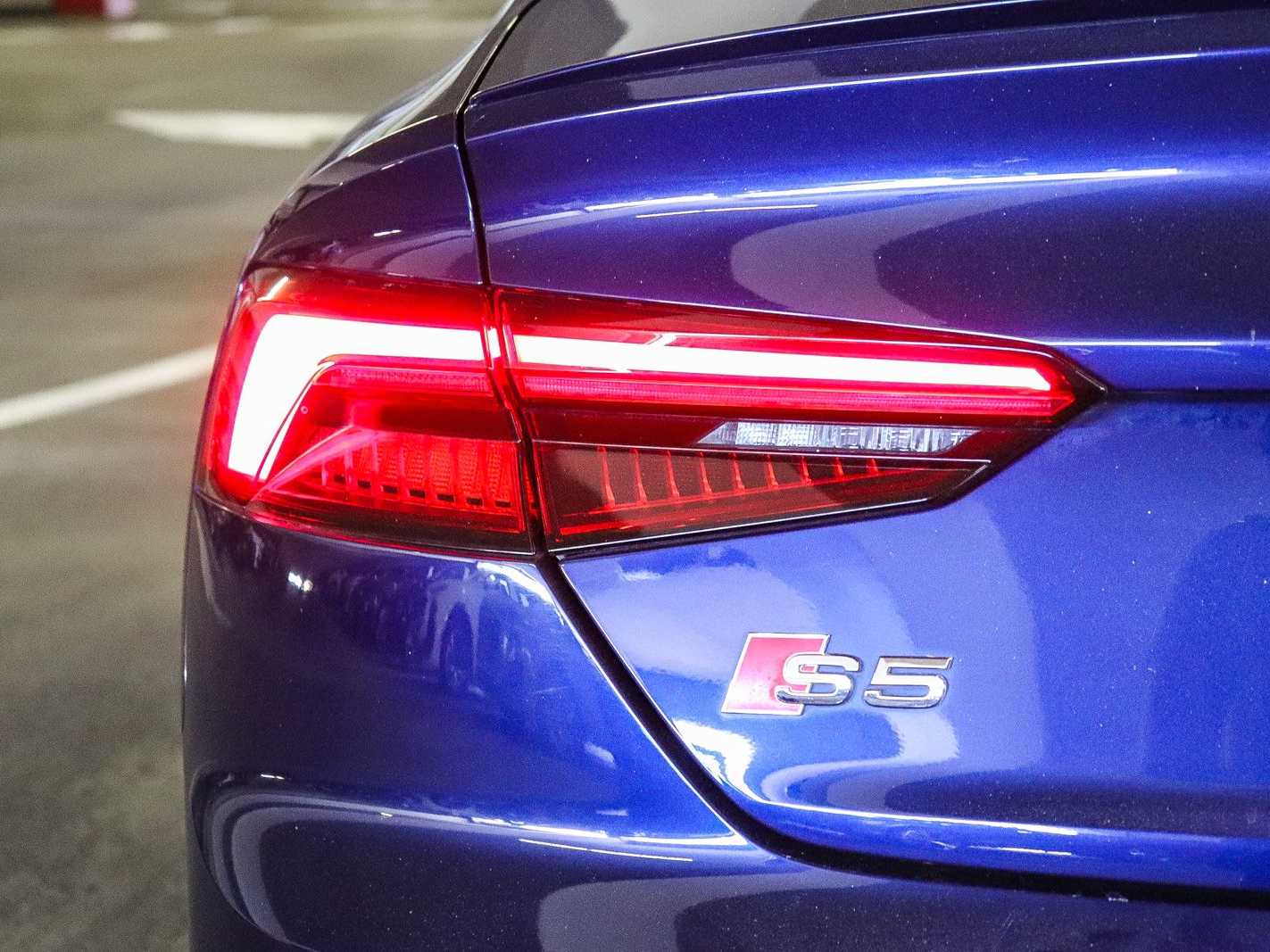 Thumbnail: 2019 Audi S5 - 10