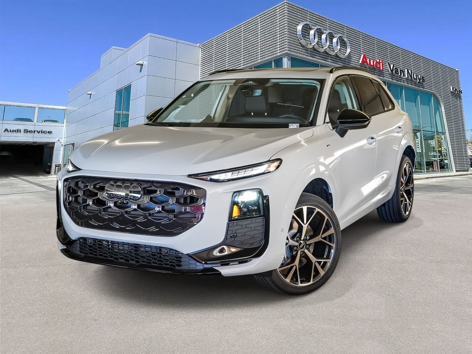 Thumbnail: 2026 Audi Q3 - 1