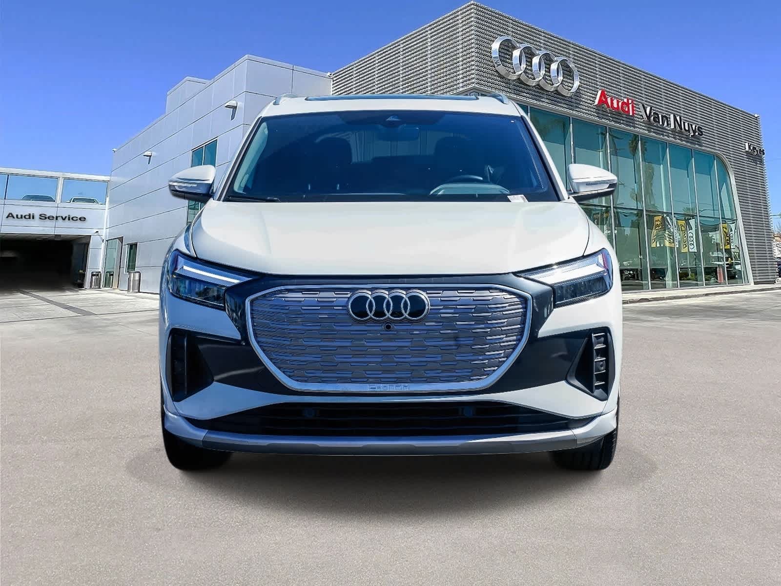 Thumbnail: 2024 Audi Q4 e-tron - 6