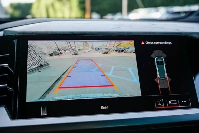 Thumbnail: 2025 Audi Q4 e-tron - 24