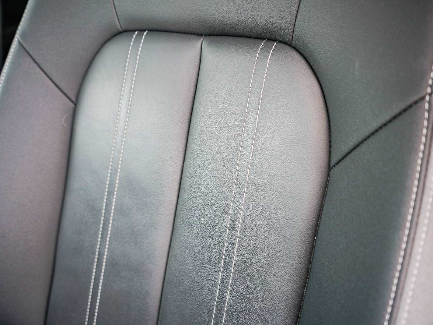 Thumbnail: 2023 Audi Q4 e-tron - 11