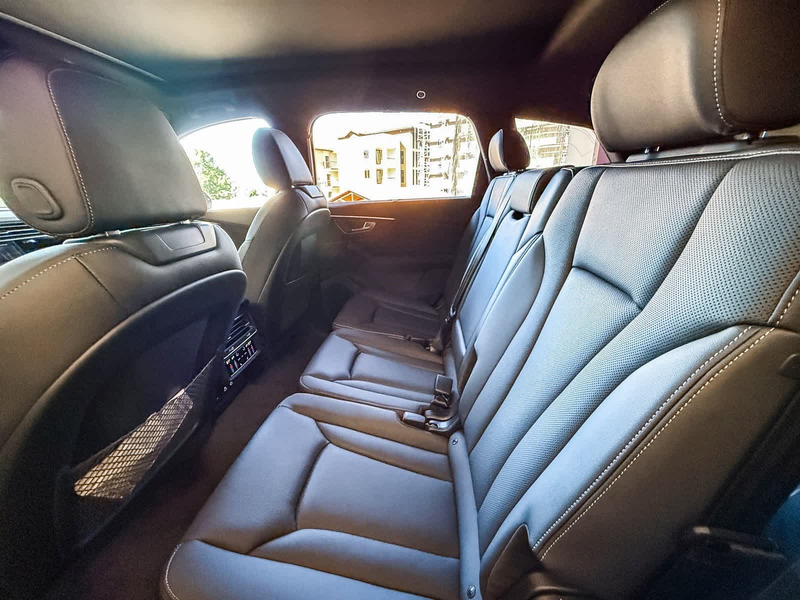 Thumbnail: 2026 Audi Q7 - 18