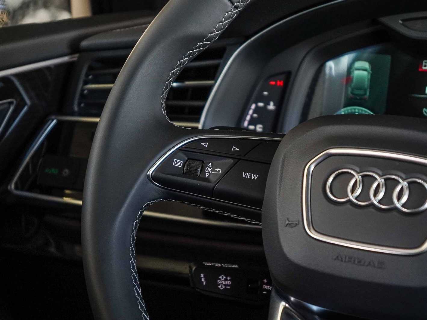 Thumbnail: 2026 Audi Q7 - 16