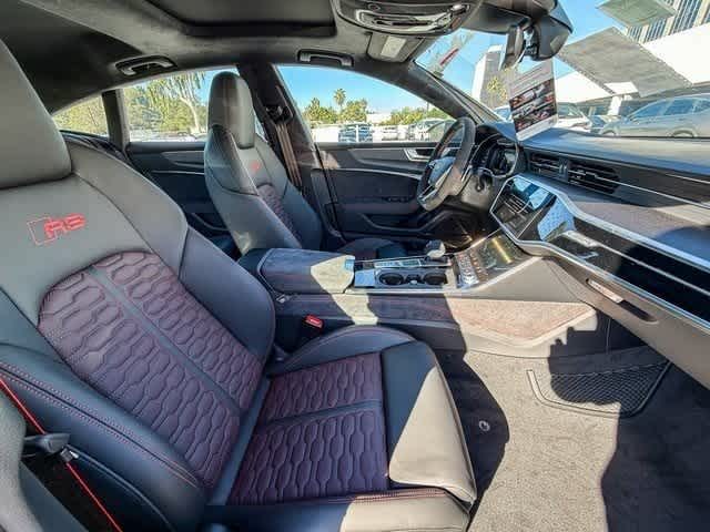 Thumbnail: 2026 Audi RS 7 - 17