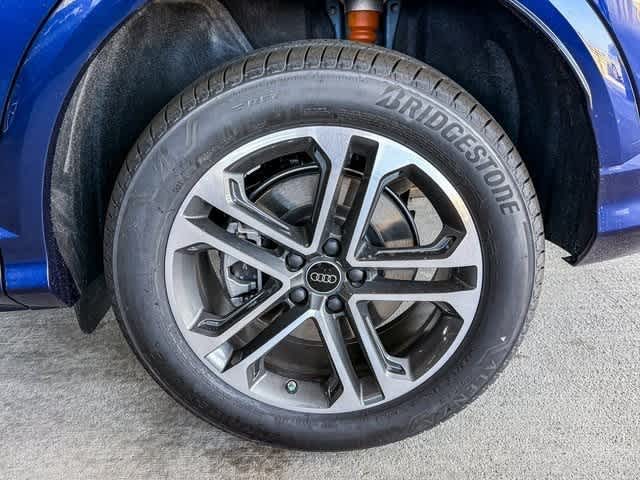 Thumbnail: 2025 Audi Q5 - 8