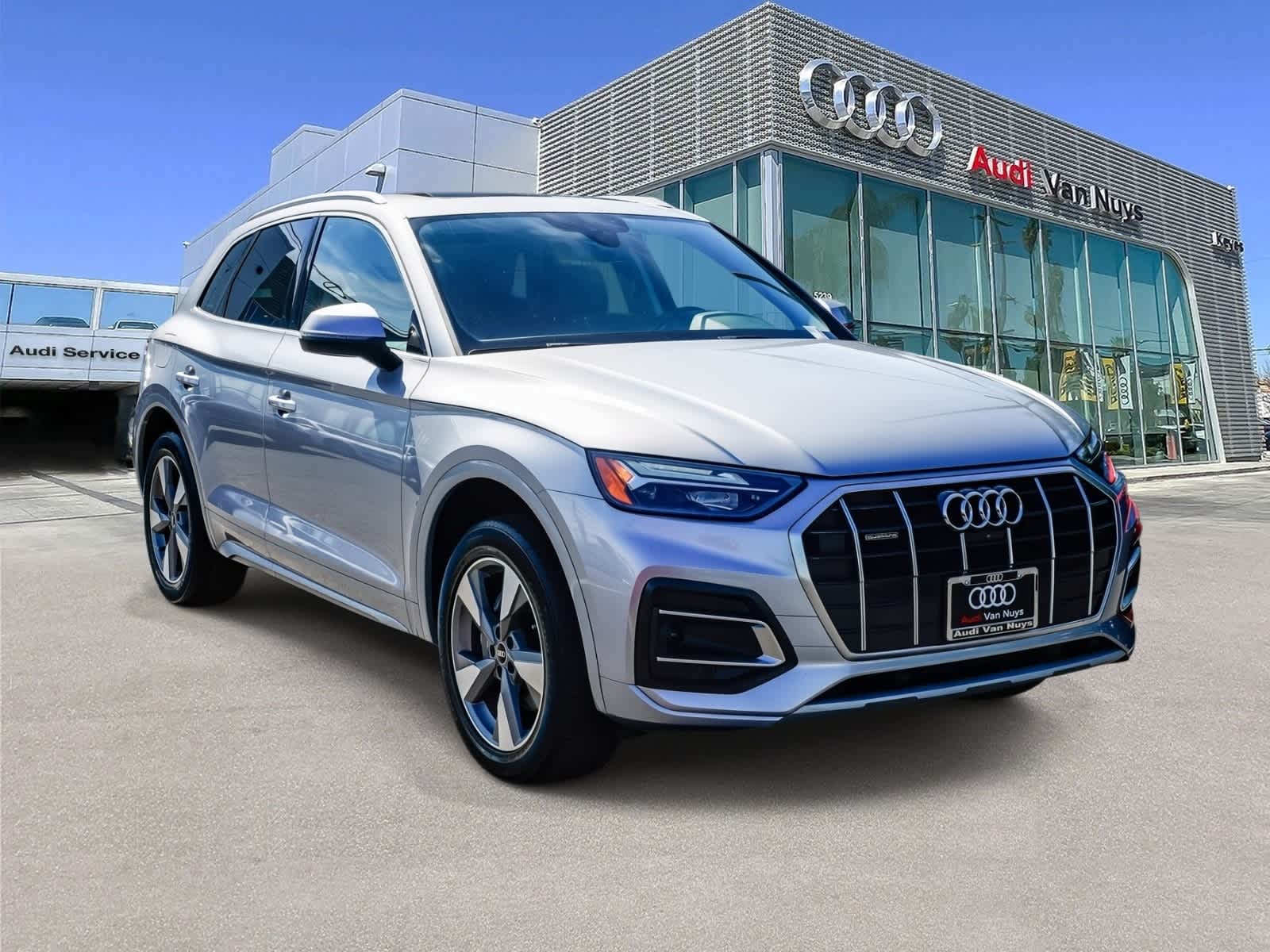 Thumbnail: 2023 Audi Q5 - 5
