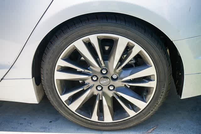 Thumbnail: 2019 Lincoln MKZ - 10