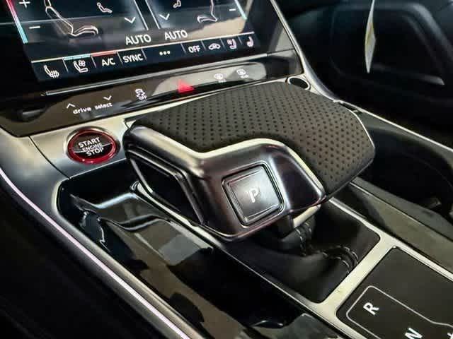 Thumbnail: 2025 Audi RS 7 - 24