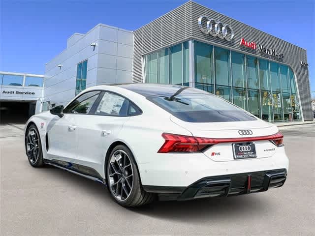 Thumbnail: 2025 Audi RS e-tron GT - 2