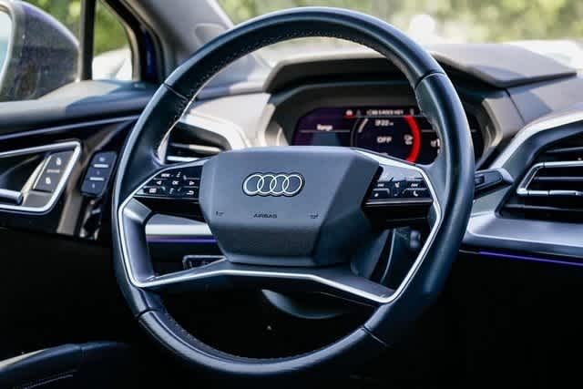 Thumbnail: 2023 Audi Q4 e-tron - 15