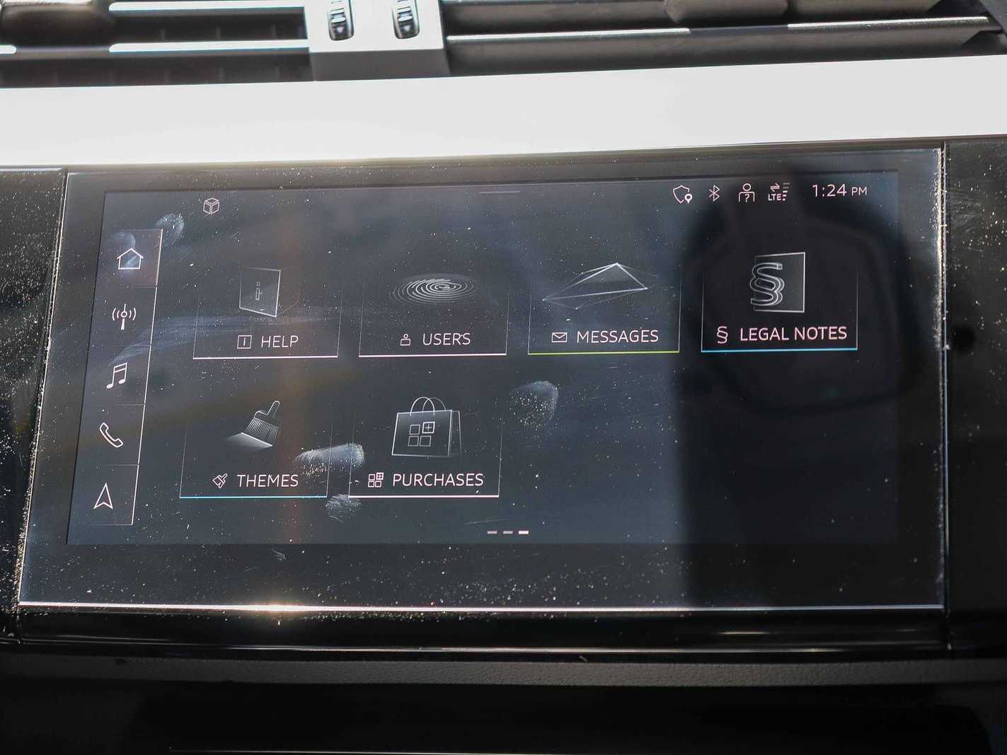 Thumbnail: 2024 Audi Q8 e-tron - 14