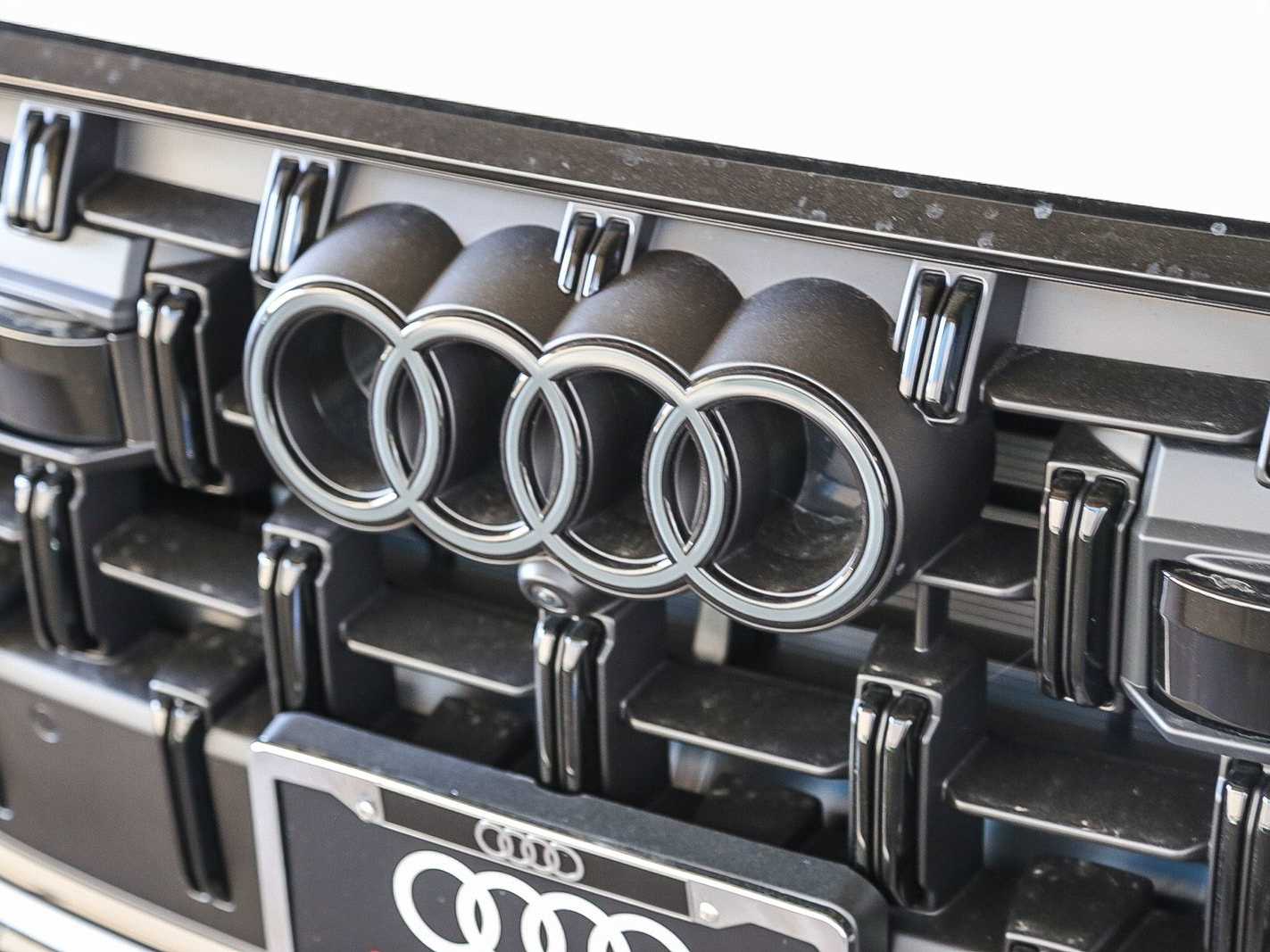 Thumbnail: 2026 Audi Q7 - 8