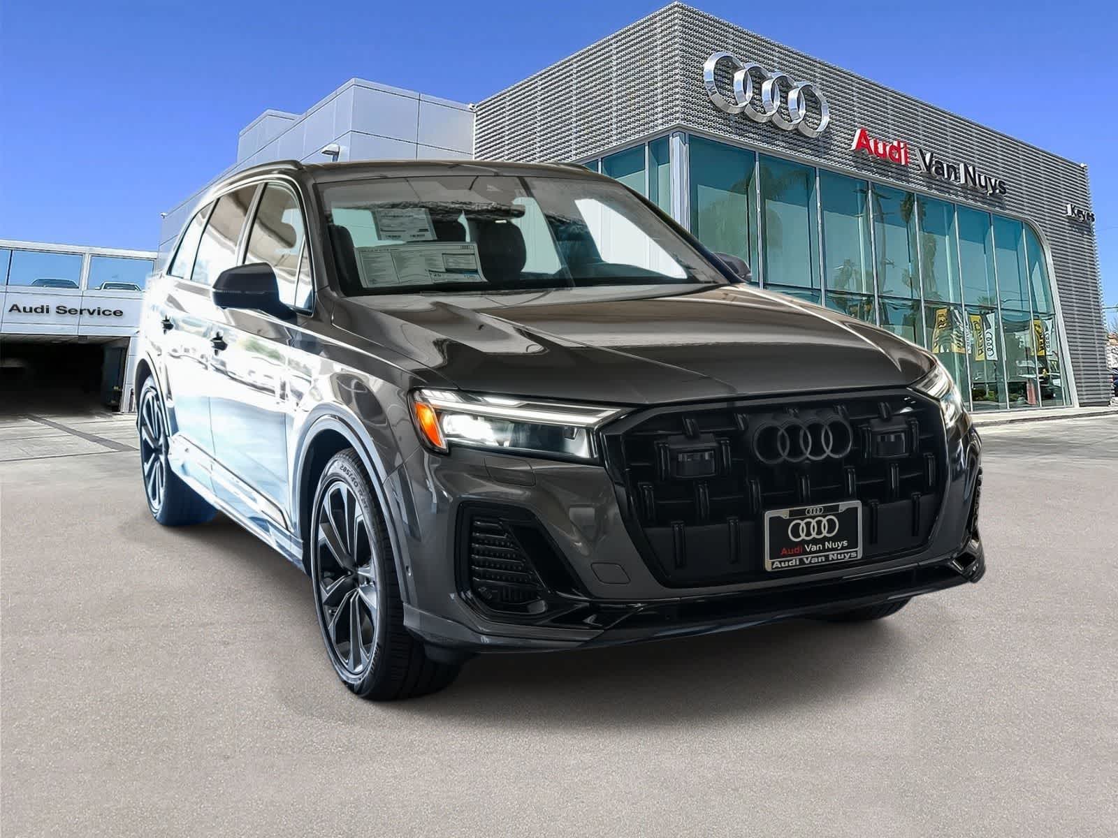 Thumbnail: 2026 Audi Q7 - 3