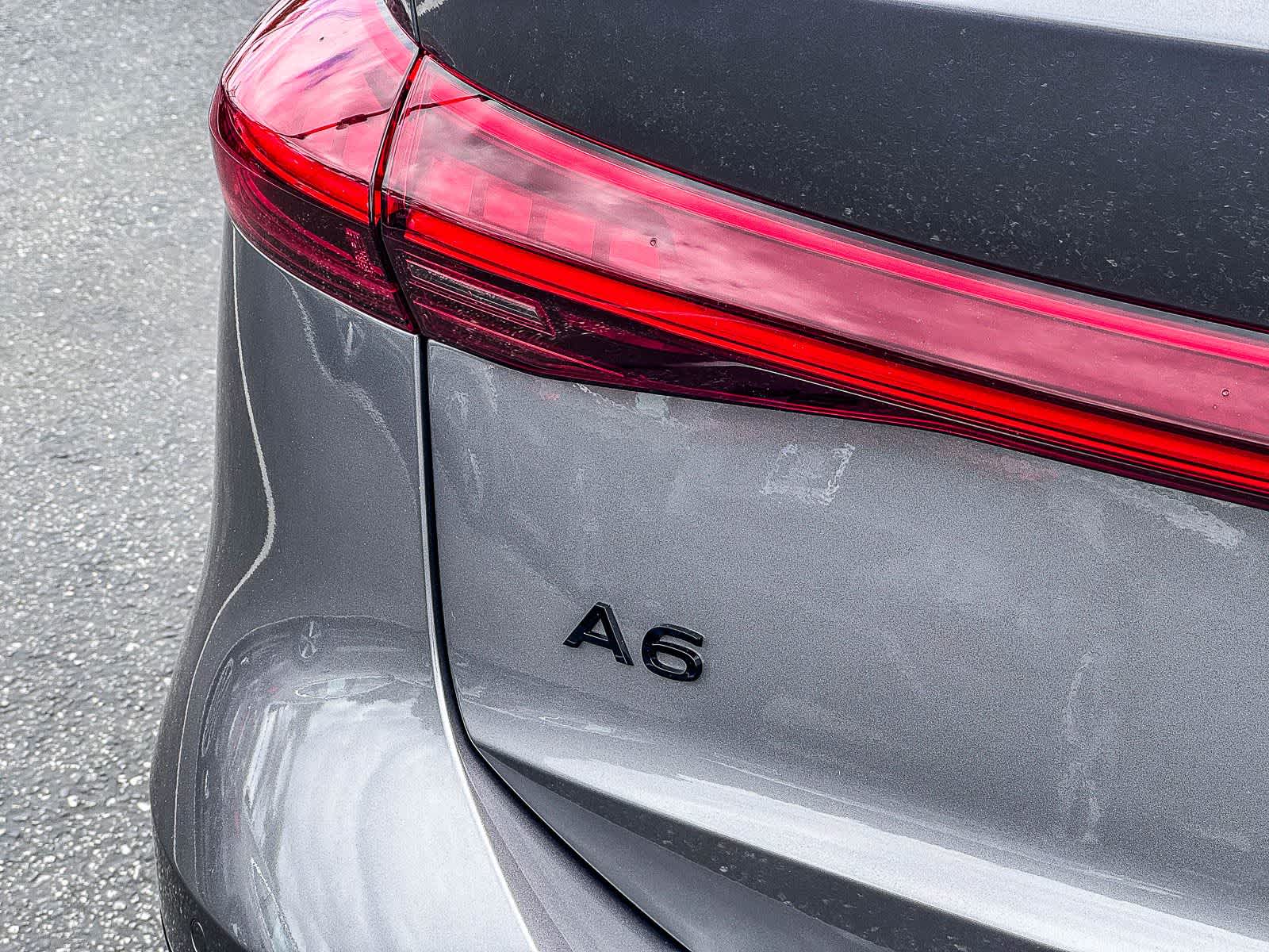 Thumbnail: 2025 Audi e-tron - 10