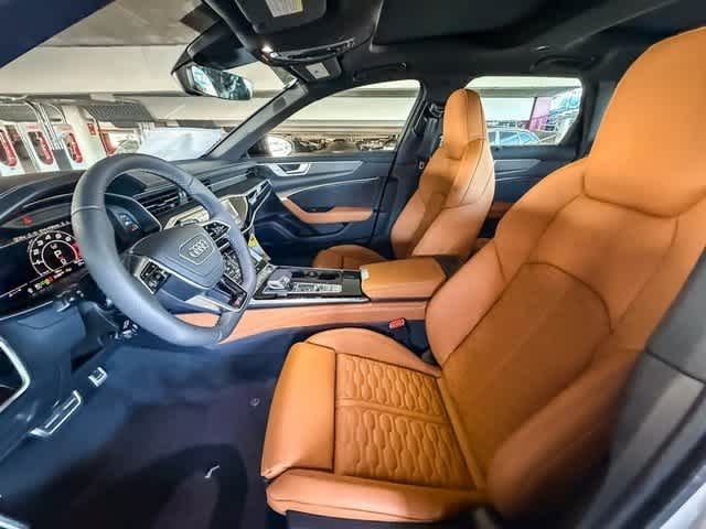 Thumbnail: 2025 Audi RS 6 - 19