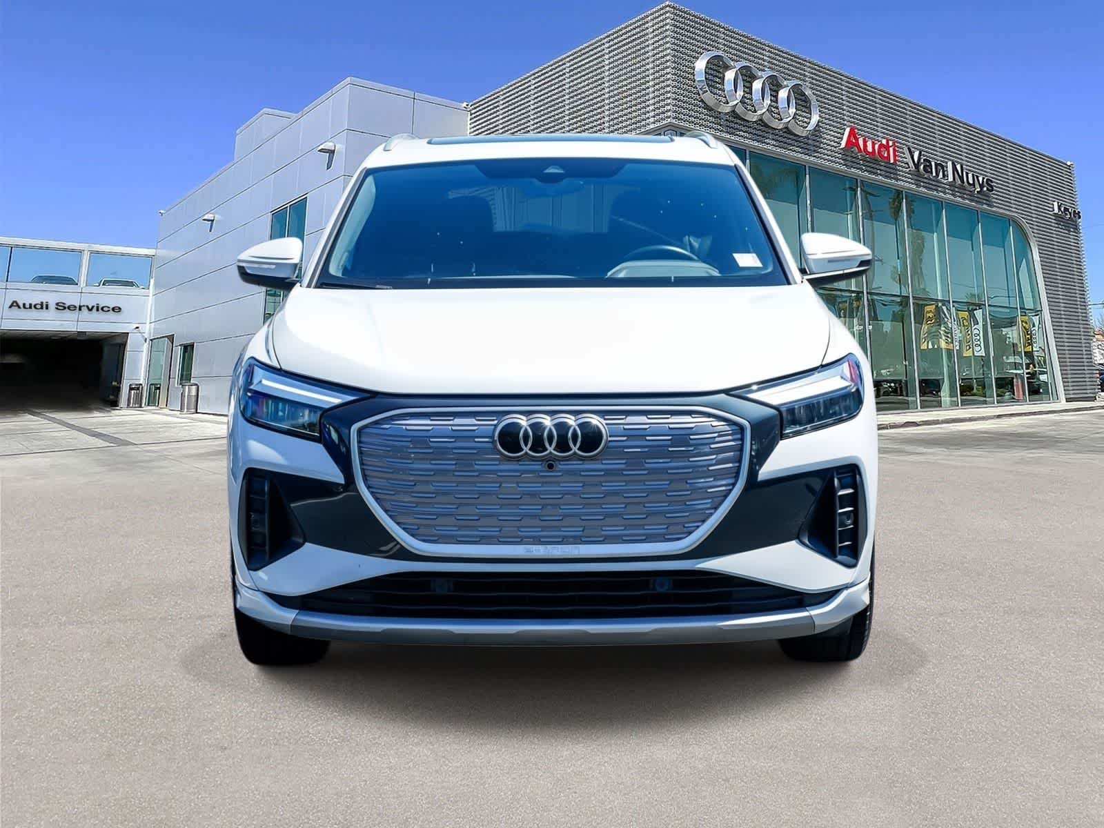 Thumbnail: 2023 Audi Q4 e-tron - 6