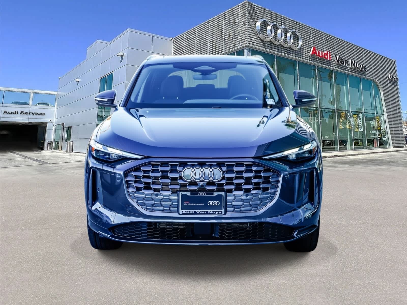 Thumbnail: 2025 Audi Q5 - 6