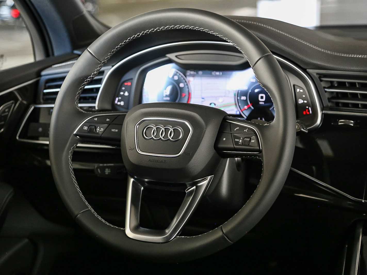 Thumbnail: 2026 Audi Q7 - 15