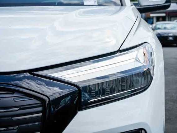 Thumbnail: 2026 Audi Q4 e-tron - 7