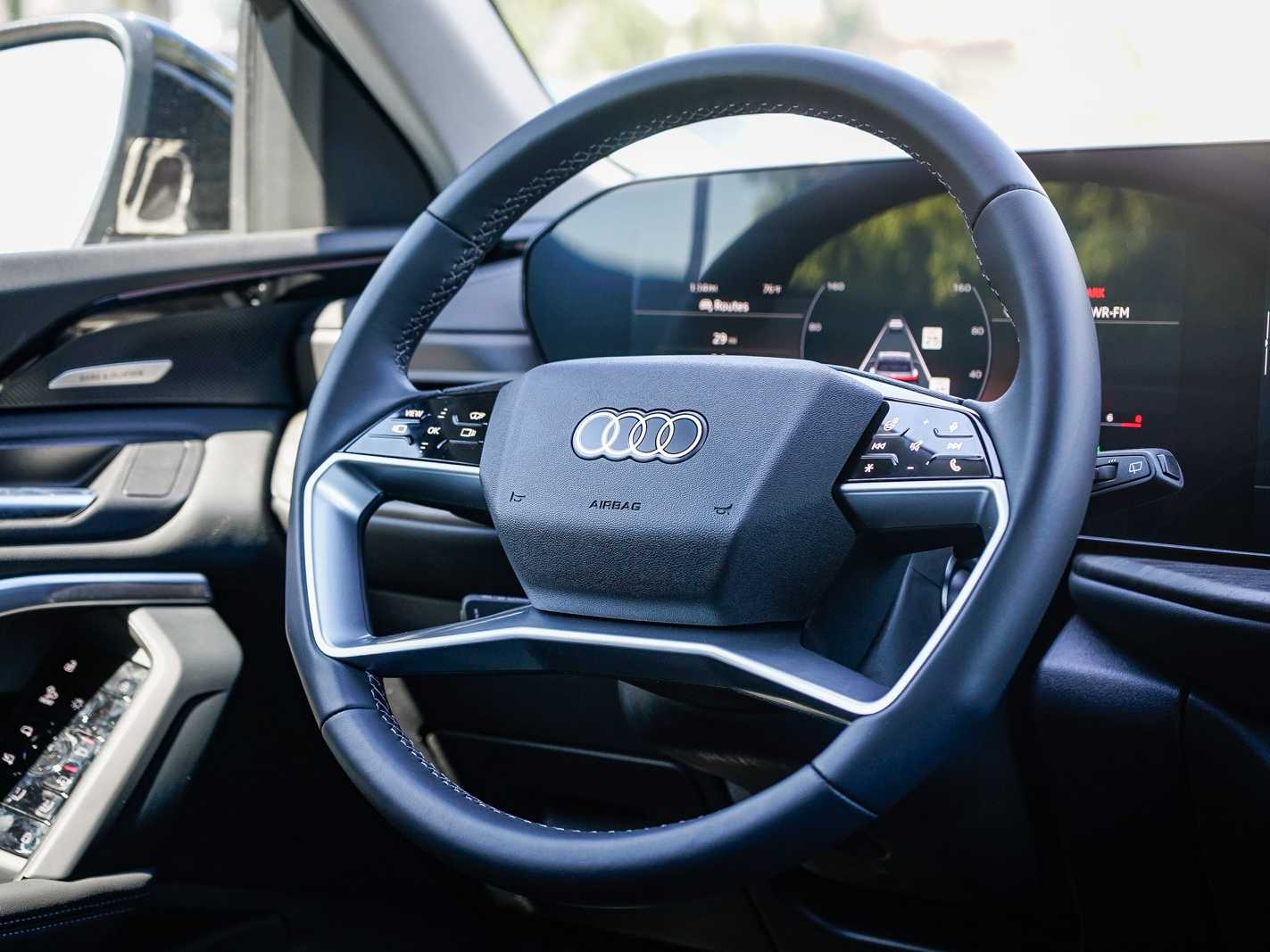 Thumbnail: 2025 Audi Q5 - 15