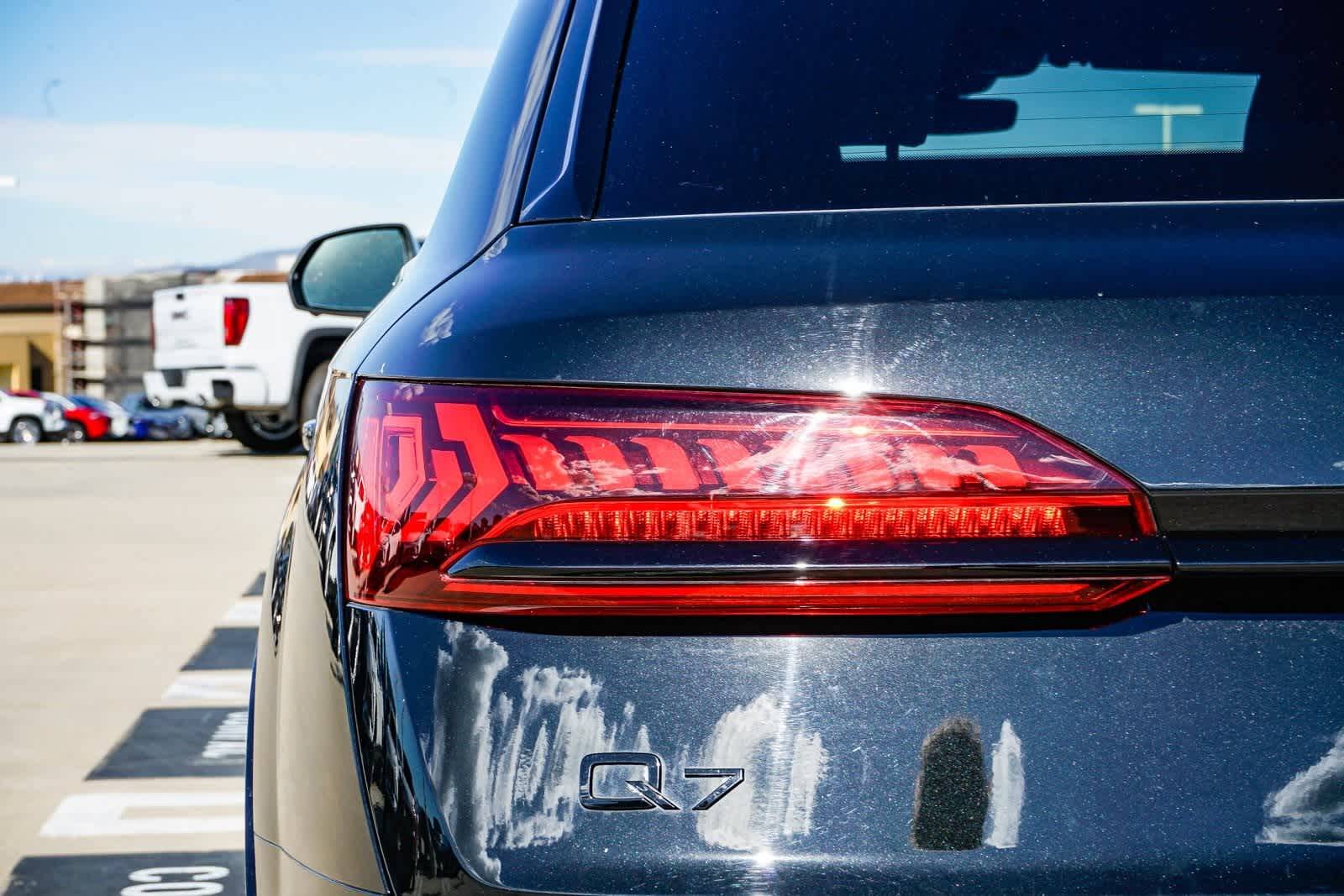 Thumbnail: 2023 Audi Q7 - 9