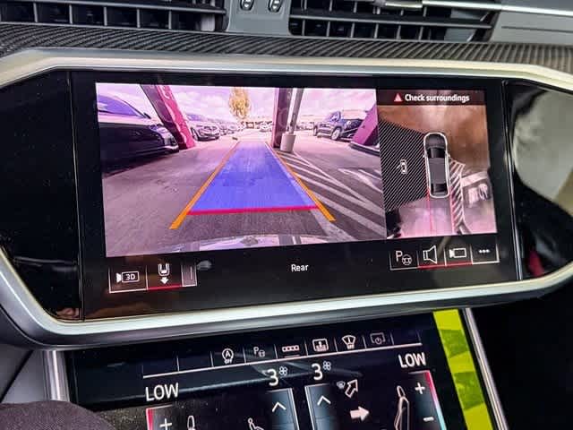 Thumbnail: 2025 Audi S6 - 25