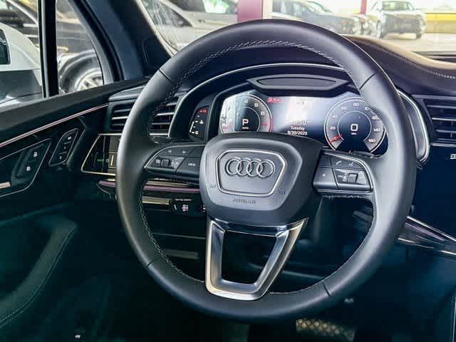 Thumbnail: 2025 Audi Q7 - 15