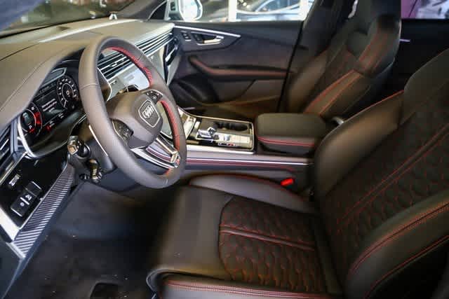 Thumbnail: 2025 Audi RS Q8 - 16