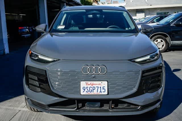 Thumbnail: 2025 Audi Q6 e-tron - 6