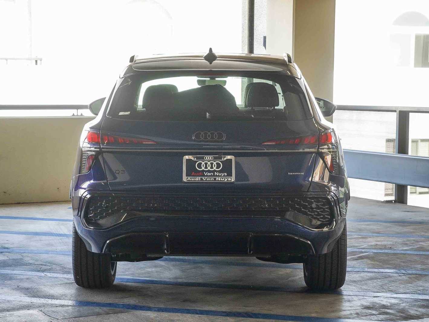 Thumbnail: 2026 Audi Q3 - 5