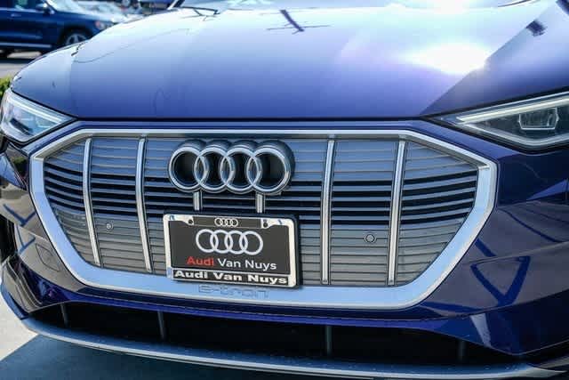 Thumbnail: 2022 Audi e-tron - 8