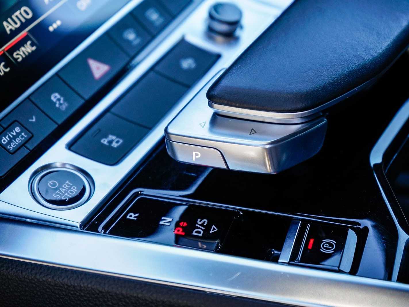 Thumbnail: 2023 Audi e-tron - 21