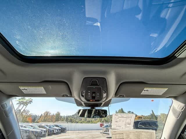 Thumbnail: 2025 Audi Q5 - 16