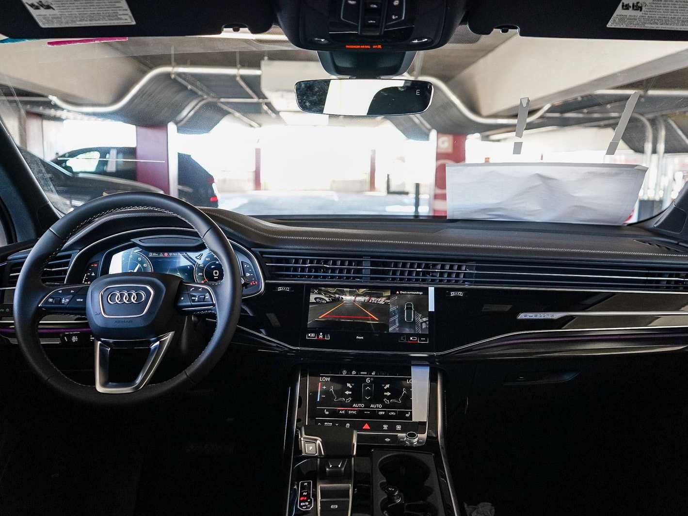 Thumbnail: 2026 Audi Q7 - 12