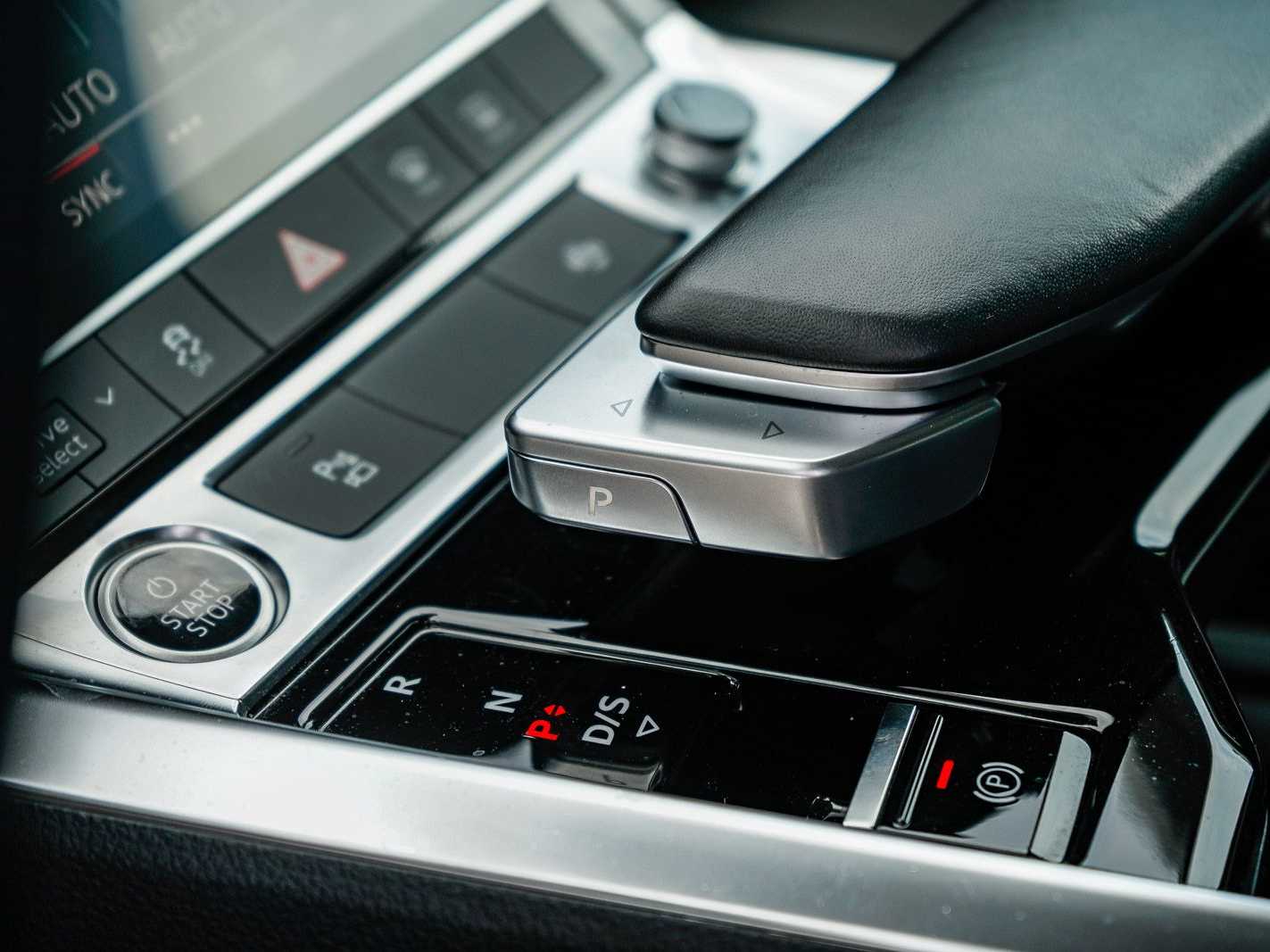 Thumbnail: 2023 Audi e-tron - 21