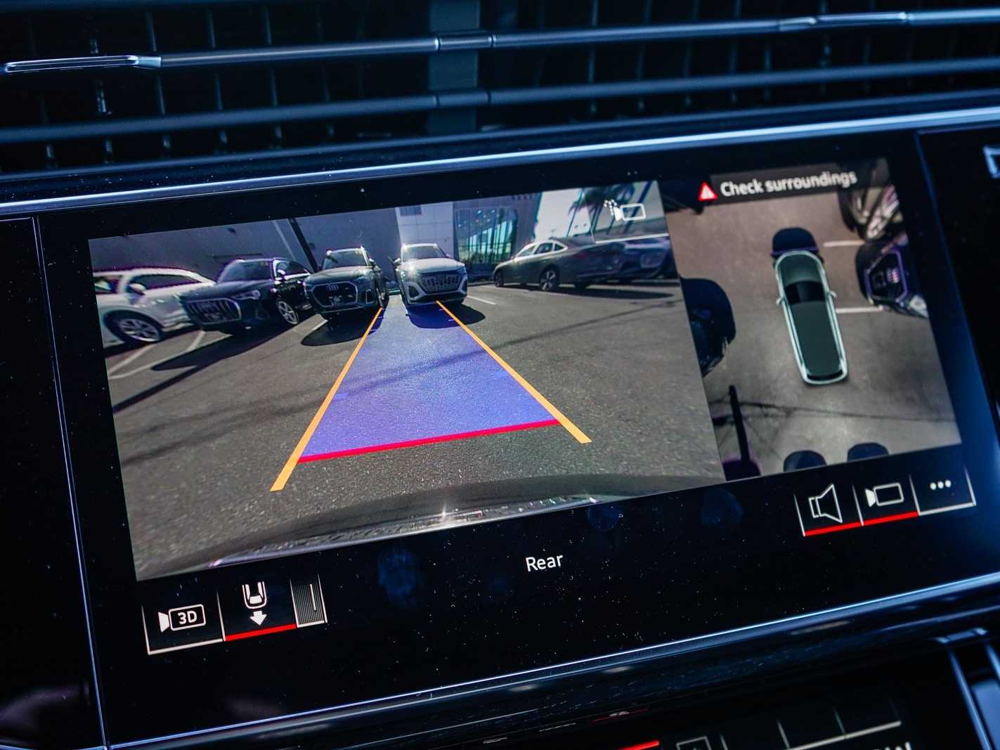 Thumbnail: 2026 Audi Q7 - 24