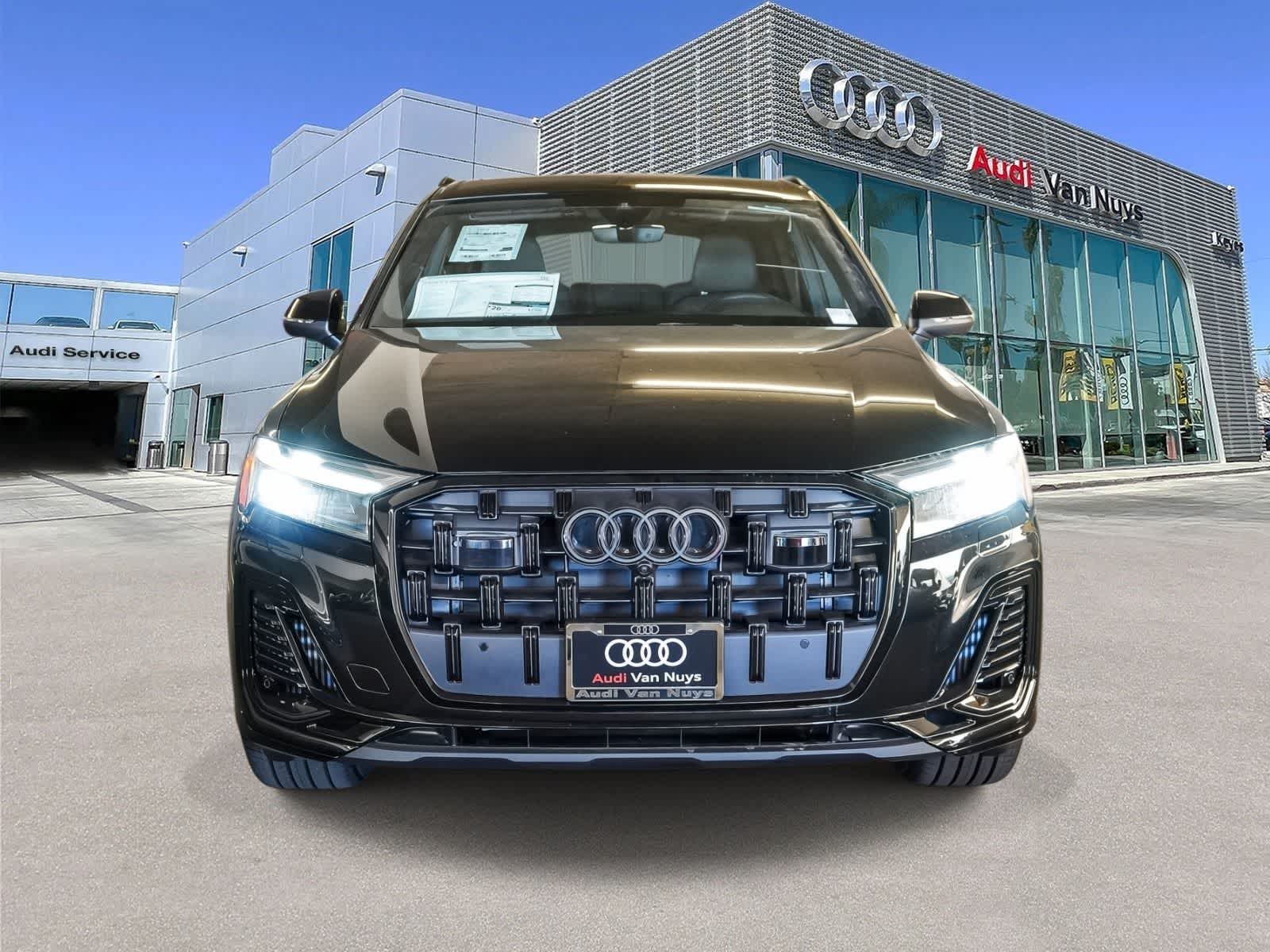 Thumbnail: 2026 Audi Q7 - 2