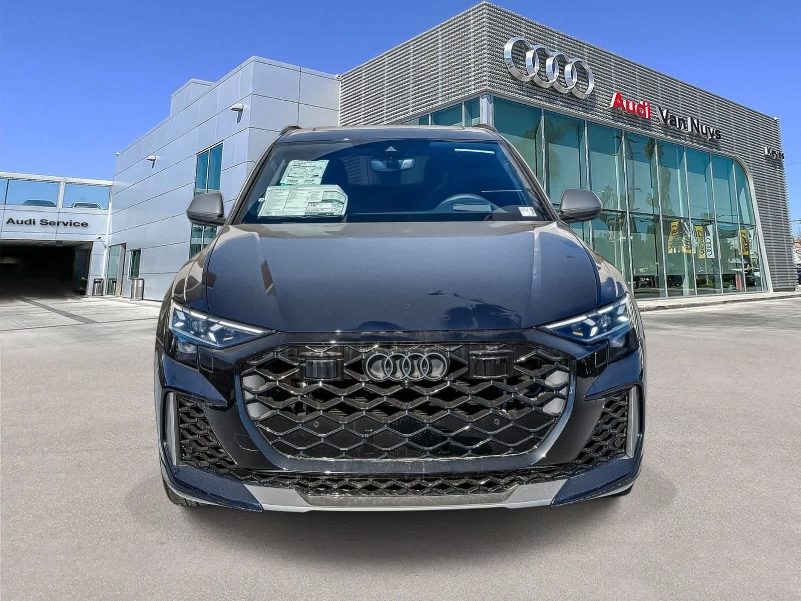 Thumbnail: 2025 Audi RS Q8 - 2