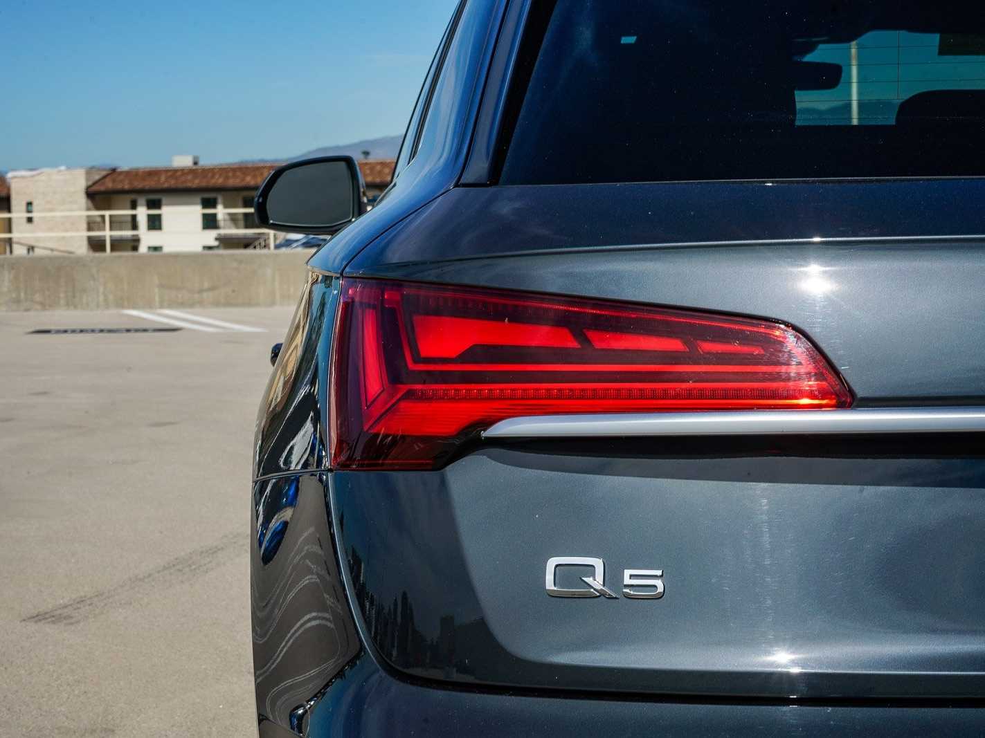 Thumbnail: 2023 Audi Q5 - 9