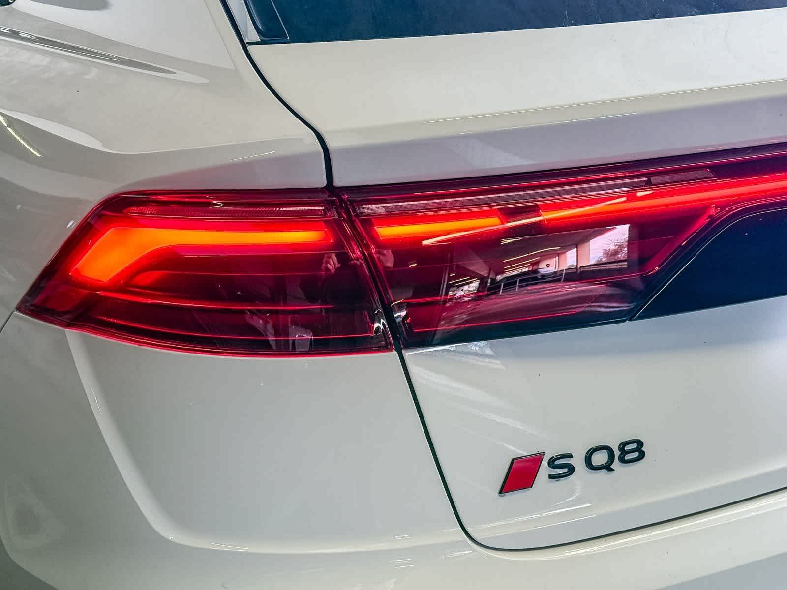 Thumbnail: 2026 Audi SQ8 - 7