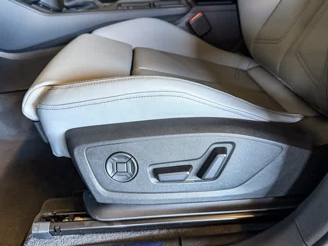 Thumbnail: 2025 Audi Q3 - 21