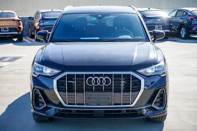 Thumbnail: 2022 Audi Q3 - 6
