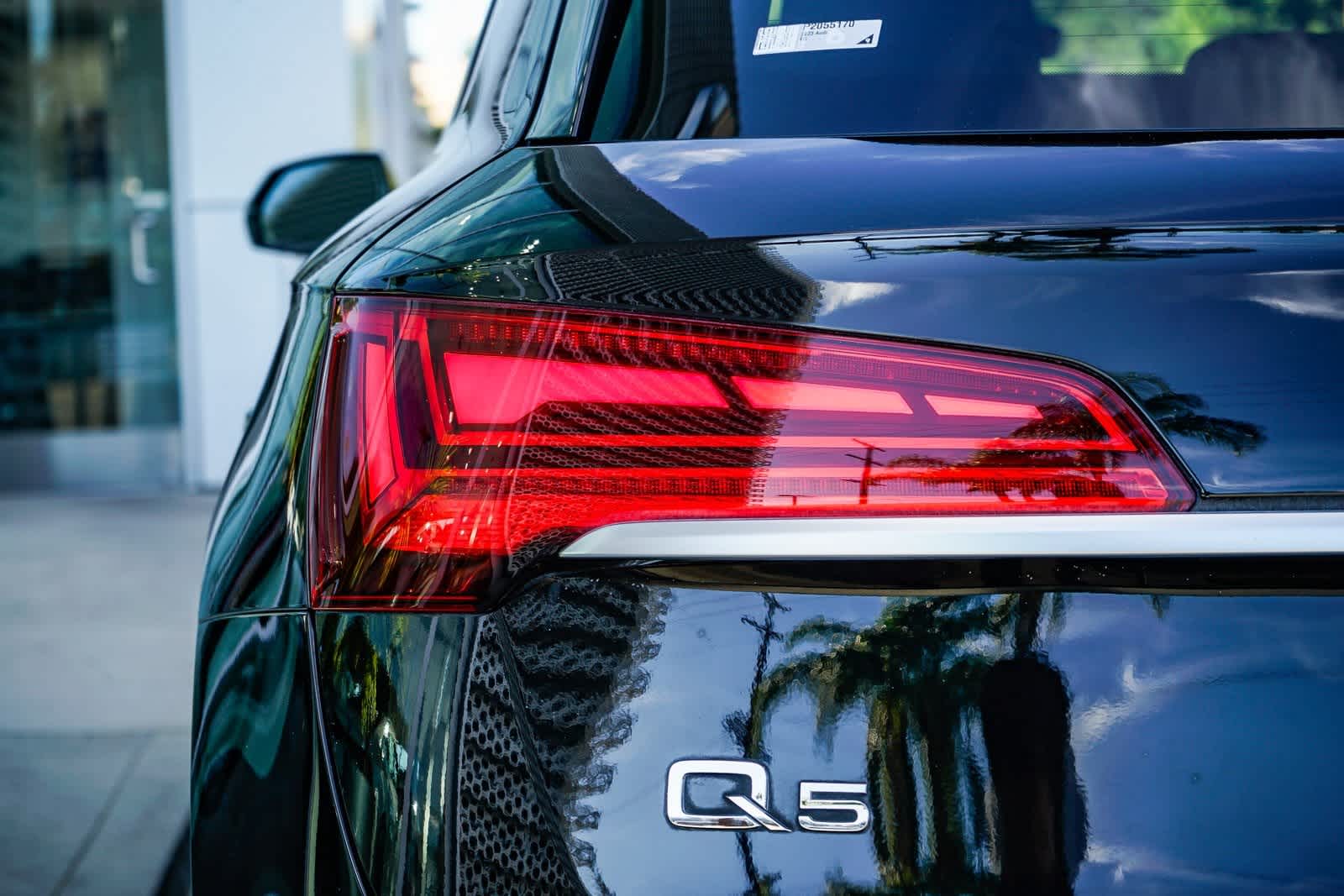 Thumbnail: 2023 Audi Q5 - 9