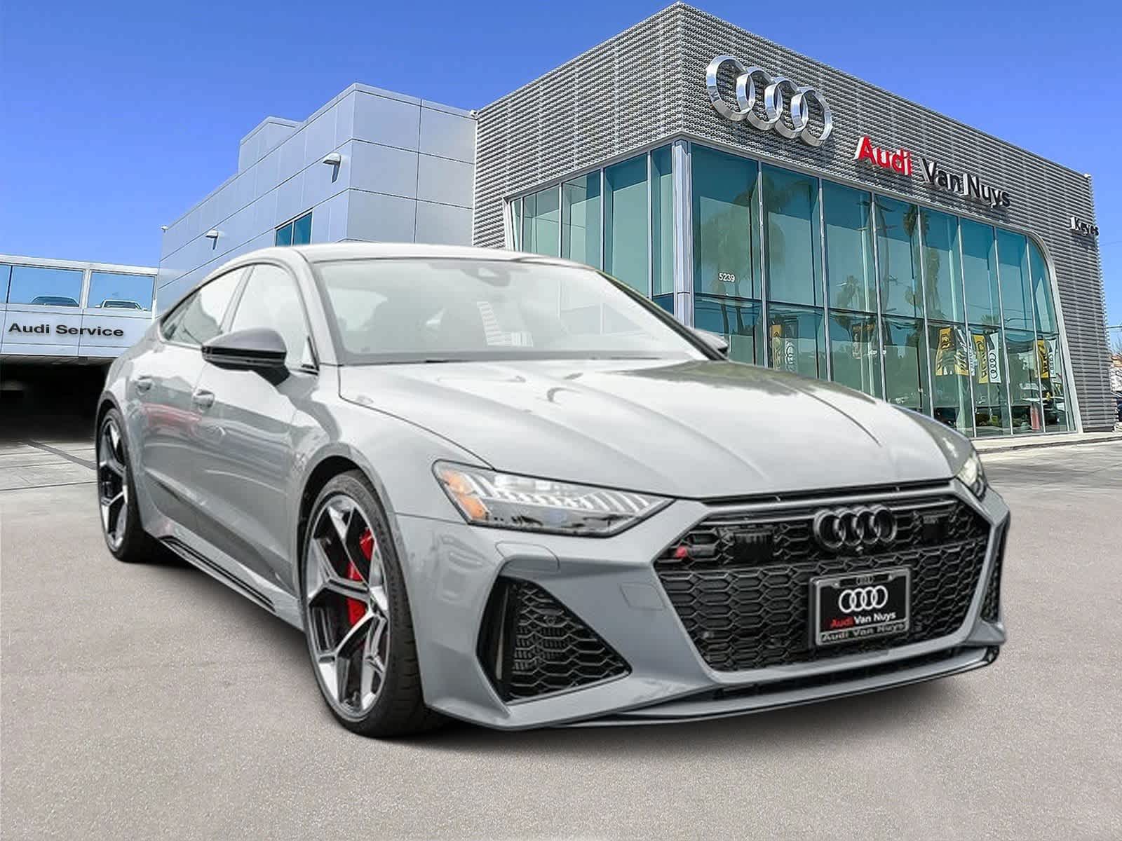 Thumbnail: 2025 Audi RS 7 - 5