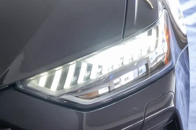 Thumbnail: 2025 Audi RS 6 - 8