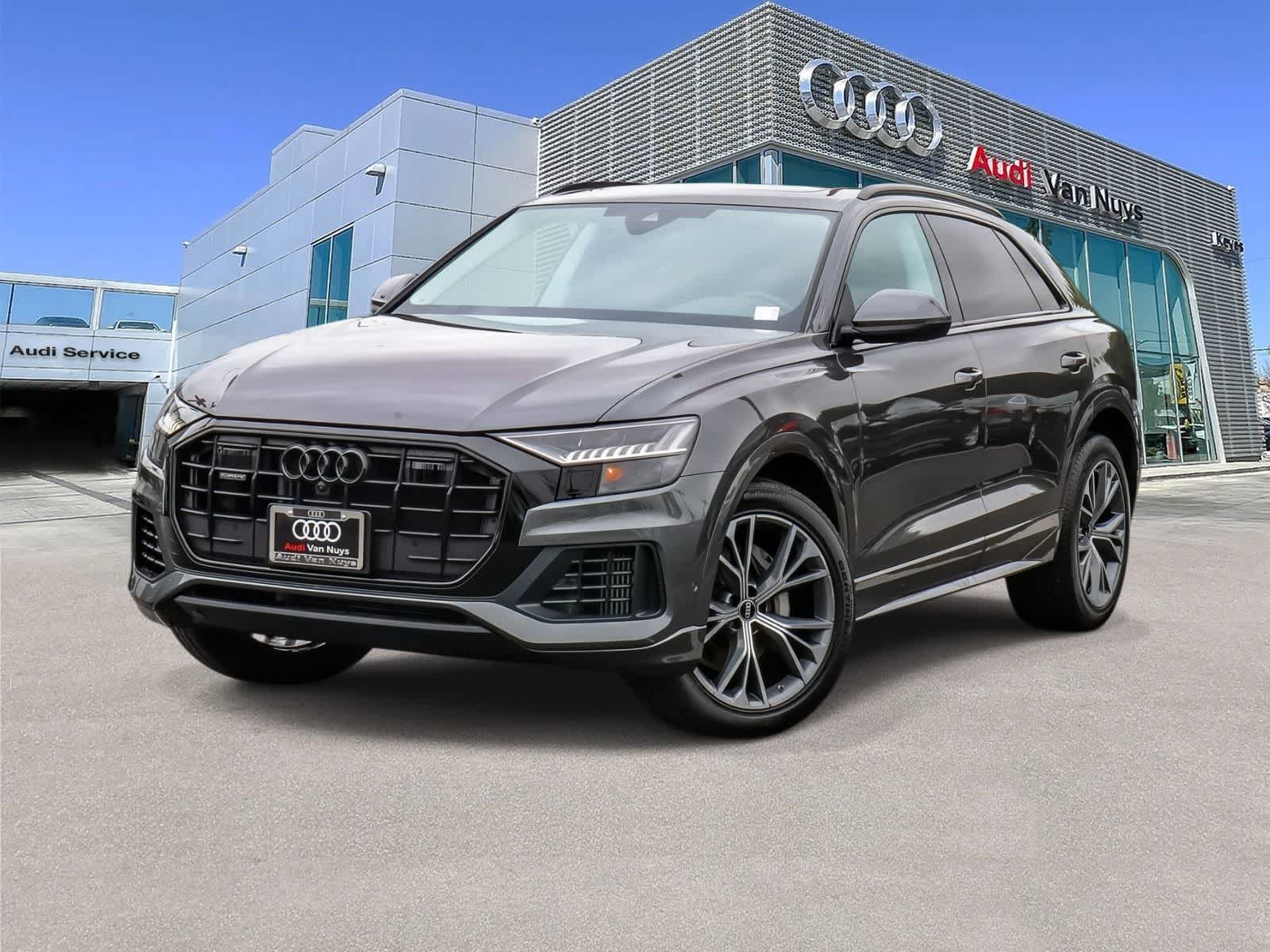 Thumbnail: 2023 Audi Q8 - 1