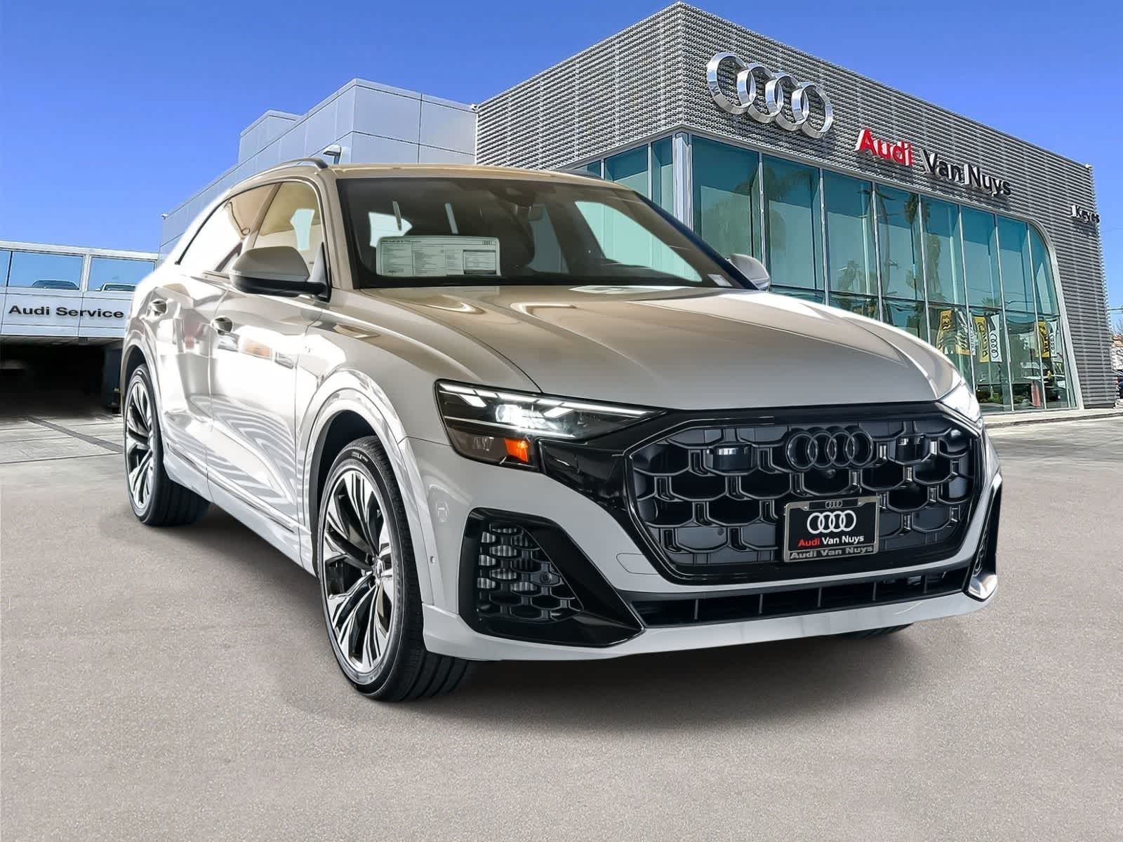 Thumbnail: 2026 Audi Q8 - 3
