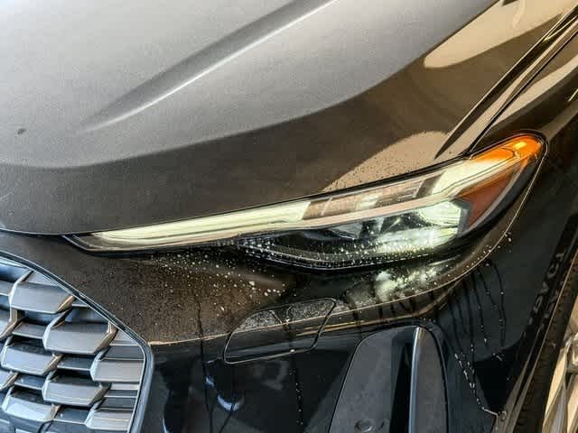 Thumbnail: 2025 Audi Q5 - 10