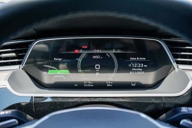 Thumbnail: 2024 Audi Q8 e-tron - 25